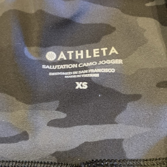 Athleta | Salutation Jogger Camo XS - see description - Picture 6 of 6